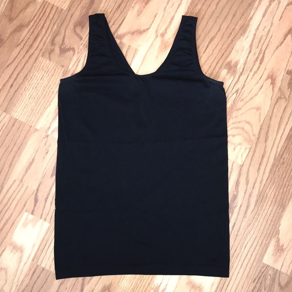Reversible Stretch Tank - Picture 3 of 7
